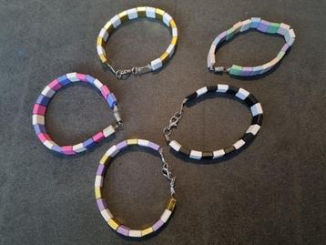 Armband armbanden met vierkanten kralen (voor goed doel) beschikbaar voor biedingen
