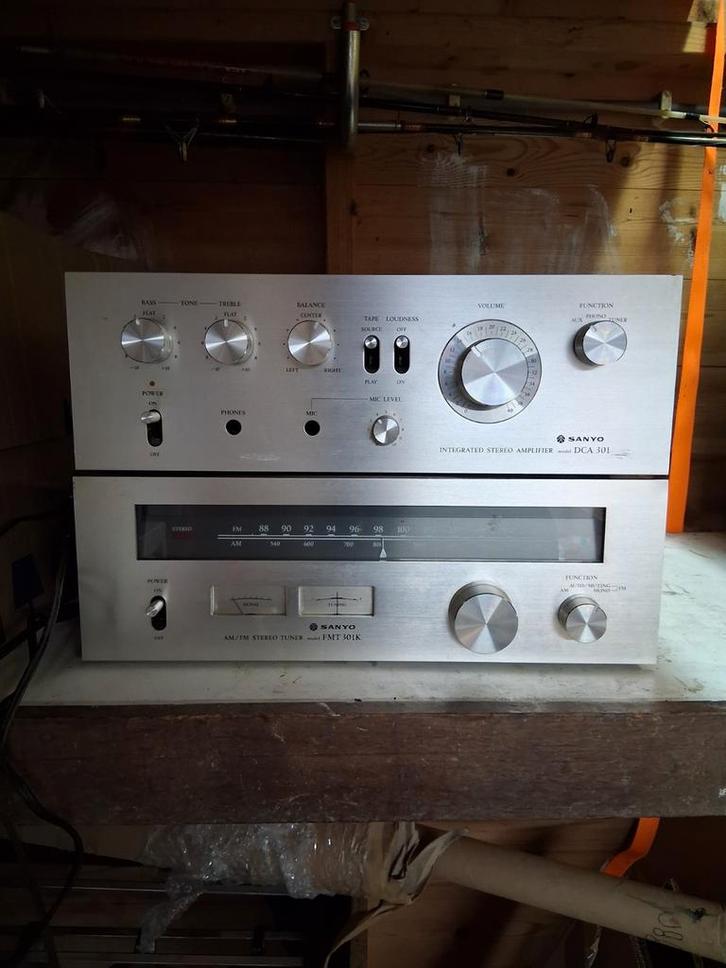Sanyo DCA 301 & FMT 301K - Defect, Audio, Tv en Foto, Versterkers en Receivers, Niet werkend, Stereo, Minder dan 60 watt, Overige merken
