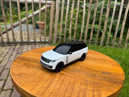 Range Rover SV modelauto 1/24, Hobby en Vrije tijd, Modelauto's | 1:24, Zo goed als nieuw, Ophalen of Verzenden