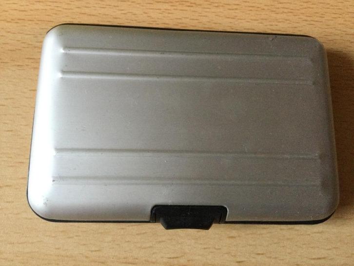 Portemonnee bankkaart/betaalpasje beschermer, Sieraden, Tassen en Uiterlijk, Portemonnees, Zo goed als nieuw, Overige merken, Ophalen of Verzenden