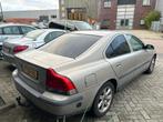 Volvo S60 2.4 / nieuwe apk, Voorwielaandrijving, Gebruikt, S60, Beige