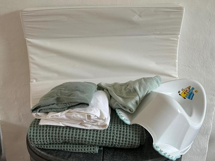 Ledikant dekentje e.v., Kinderen en Baby's, Overige Kinderen en Baby's, Zo goed als nieuw, Ophalen