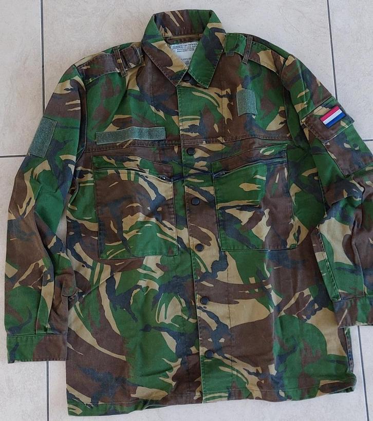 ZGAN - GEVECHTSJAS Woodland mt 6080 / 9095 (mt 48), Verzamelen, Militaria | Algemeen, Landmacht, Kleding of Schoenen, Nederland