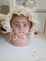 Mooi oud poppenhoofdje met kanten mutsje., Ophalen of Verzenden