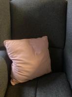 4 Zachtroze sierkussens met bijpassend plaid, Ophalen of Verzenden, Gebruikt, Vierkant