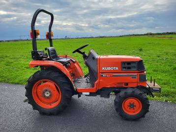 Kubota trekker ST-30 beschikbaar voor biedingen