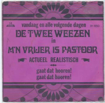 De Twee Weezen- M'n Vrijer is Pastoor beschikbaar voor biedingen