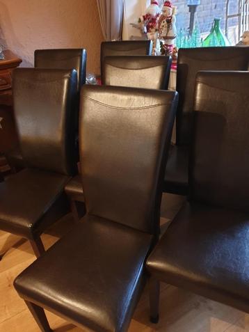 8 Puntgave, robuuste stoelen ,€35, samen €250 en meer meubel beschikbaar voor biedingen