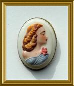 Oude uraniumglas camee broche, Sieraden, Tassen en Uiterlijk, Antieke sieraden, Ophalen of Verzenden, Overige materialen, Broche