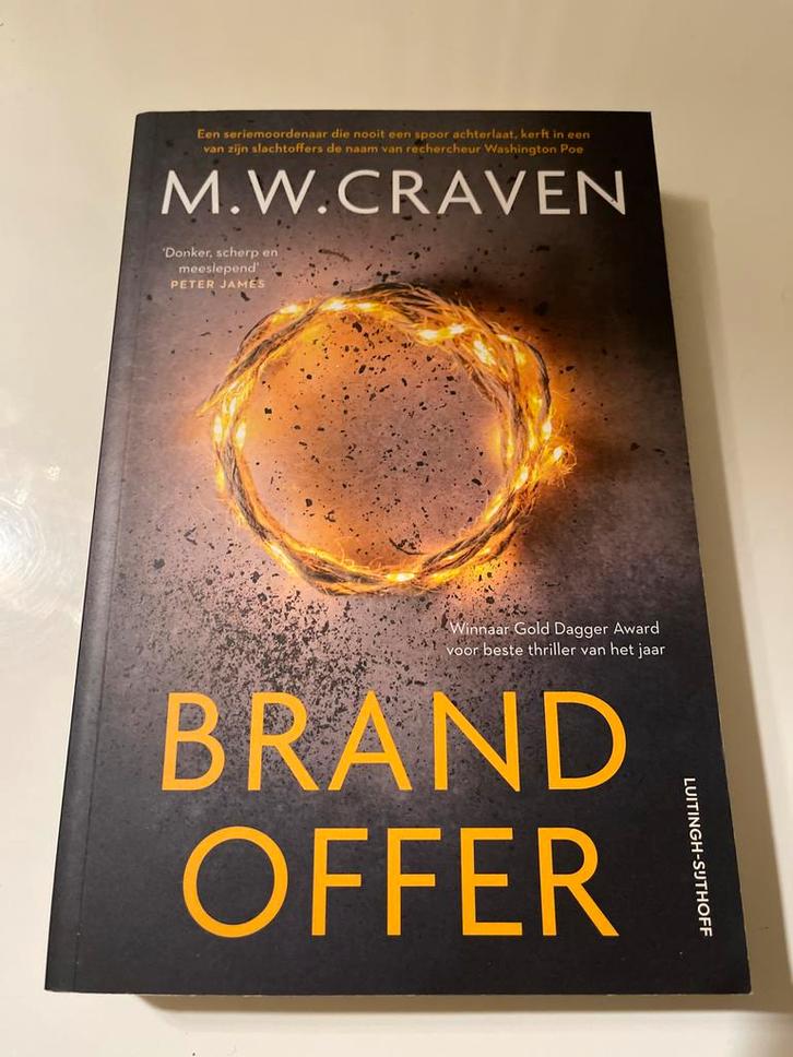 Brand Offer - M.W. Craven, Boeken, Thrillers, Zo goed als nieuw, Nederland, Ophalen of Verzenden