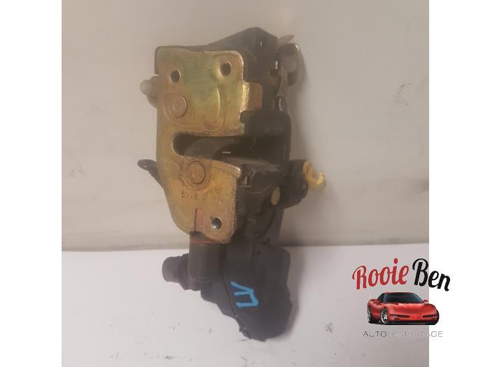 Deurslot Mechaniek 4Deurs links-voor van een Ford Usa F150, Gebruikt, -, -, Ophalen of Verzenden