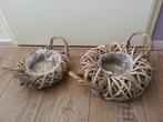 Rotan bloempot bloempotten krans met handvaten, Ophalen of Verzenden, Zo goed als nieuw