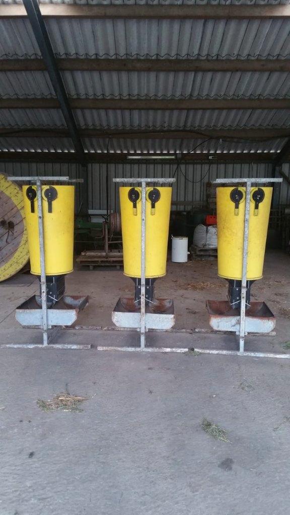 3 X Druppeldoseer voerbak schapen, Dieren en Toebehoren, Schapen, Geiten en Varkens, Schaap, Meerdere dieren