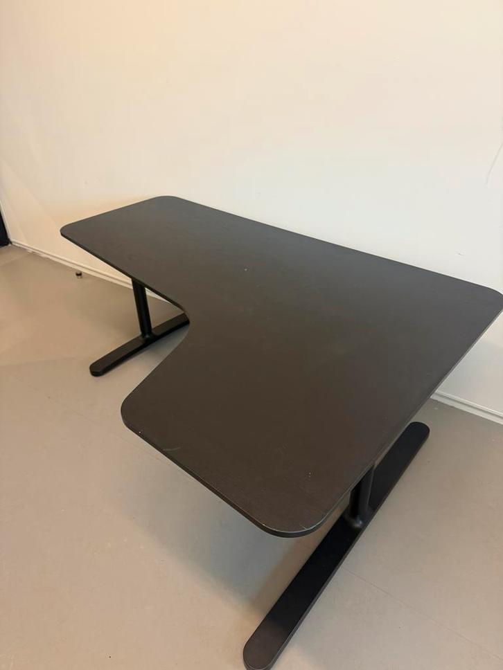 Bekant - bureau ikea, Huis en Inrichting, Bureaus, Gebruikt, Ophalen