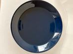 Arabia (Iittala) teema blauw bord 23 cm, Huis en Inrichting, Gebruikt, Keramiek, Ophalen of Verzenden, Bord(en)