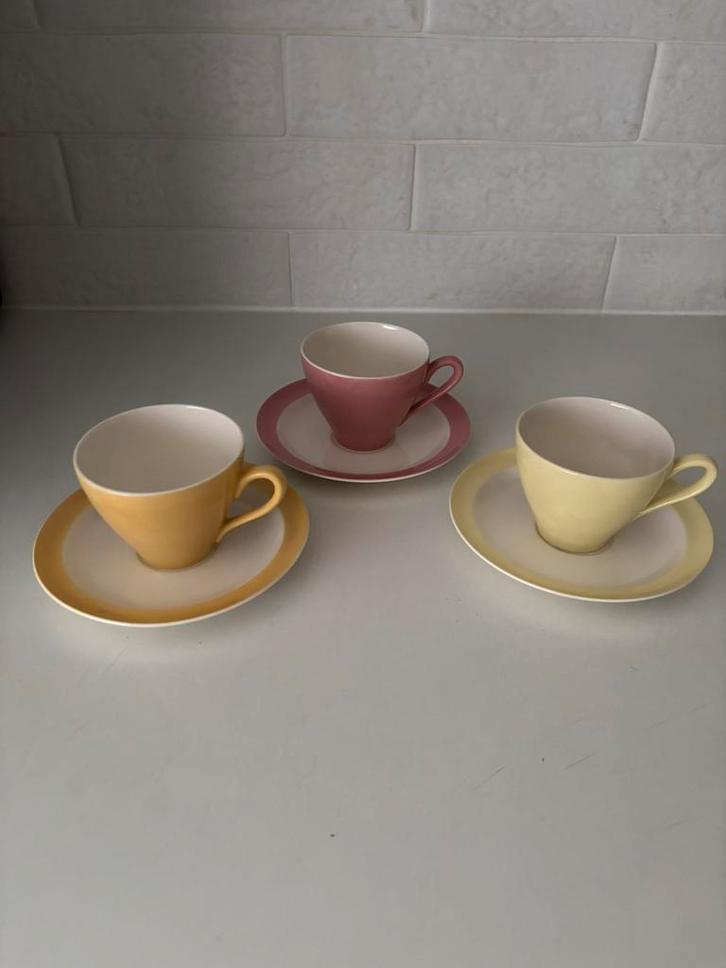 Peteus Regout pastel kop en schotels., Antiek en Kunst, Antiek | Servies los, Ophalen of Verzenden