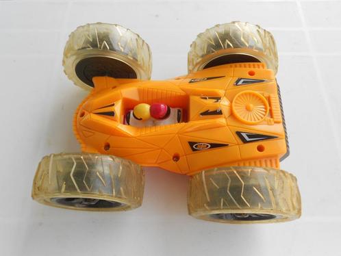 Tuimel auto met licht en 2 kleurige body op 4 penlites aa., Kinderen en Baby's, Speelgoed | Speelgoedvoertuigen, Gebruikt, Ophalen