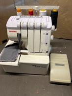 Bijna nieuw vrije arm  Janome lock machine., Ophalen of Verzenden, Zo goed als nieuw, Lockmachine, Janome