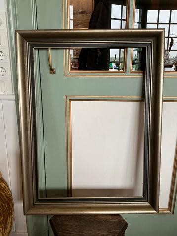 Oude schilderijlijst. Buitenmaat 83 x 63. Sponning 51 x 71,5 beschikbaar voor biedingen