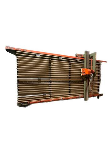 Wandzaag/ zaagmachine beschikbaar voor biedingen
