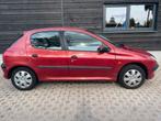 Peugeot 206 1.4 Rijd goed APK tot 22-12-25, Auto's, Voorwielaandrijving, 15 km/l, 4 cilinders, Origineel Nederlands