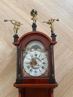 mooie Friese wand-staartklok met gewichten., Ophalen