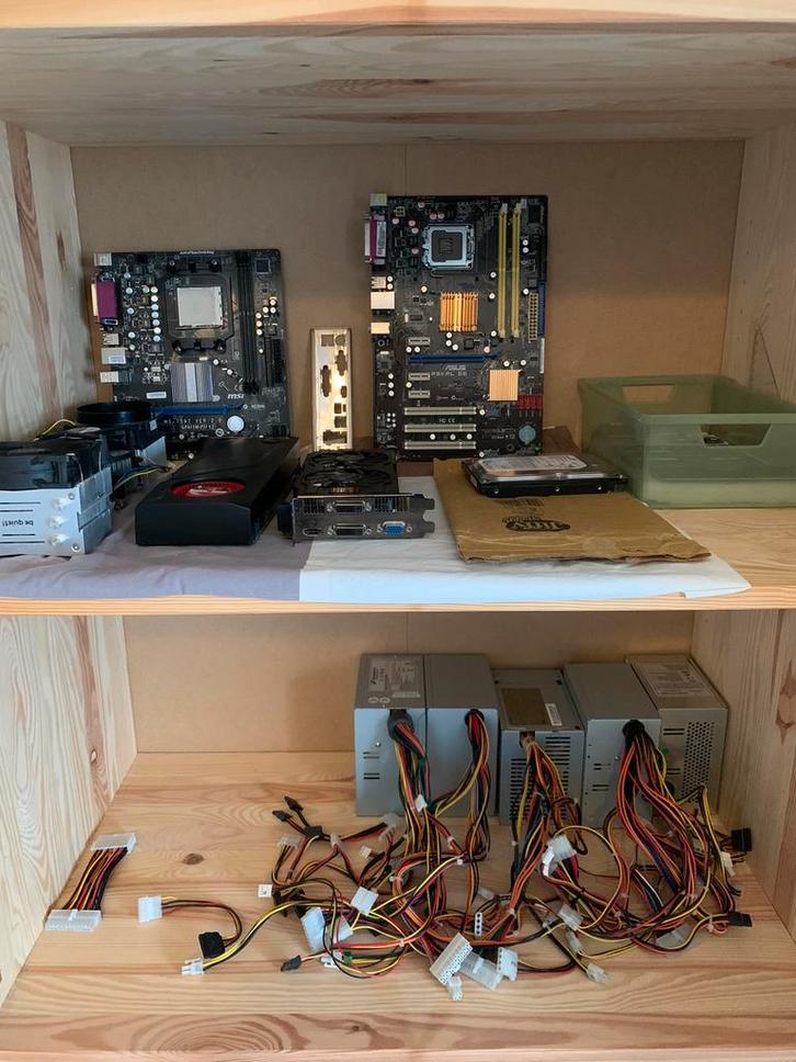 Kast vol oude pc onderdelen, Computers en Software, Desktop Pc's, Gebruikt, Onbekend, Ophalen