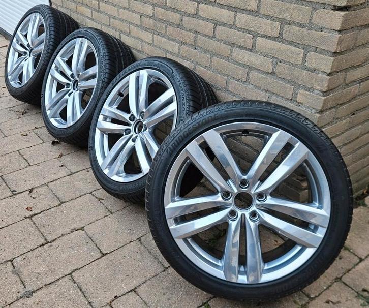 Originele Volkswagen Passat Kansas velgen 18 inch 5x112, Auto-onderdelen, Banden en Velgen, Banden en Velgen, Zomerbanden, 18 inch