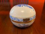 HerendHvngary Apponyi Porcelain Trinket Box, Antiek en Kunst, Ophalen
