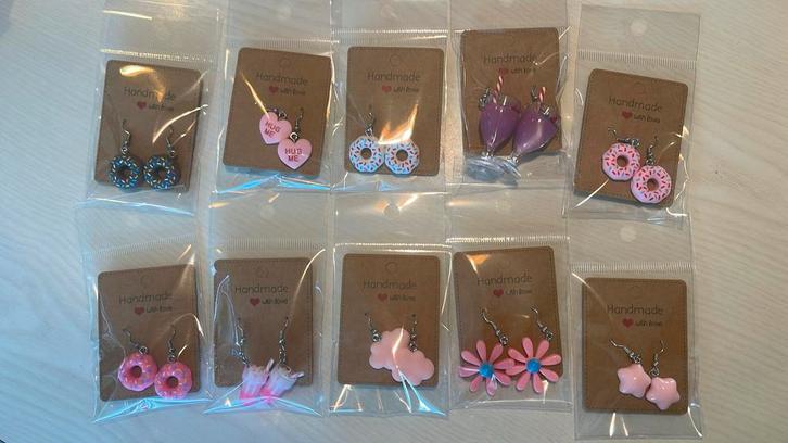 Handgemaakte hars,resin oorbellen €2 per set,3 sets €5, Sieraden, Tassen en Uiterlijk, Oorbellen, Nieuw, Hangers, Overige materialen