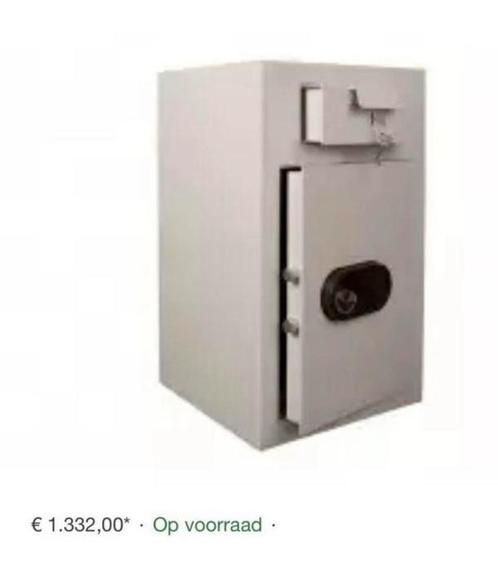 Zeer degelijke kluis afstortkluis brandkast! (€ 1332 euro), Huis en Inrichting, Brandblussers en Brandkasten, Brandkast, Ophalen