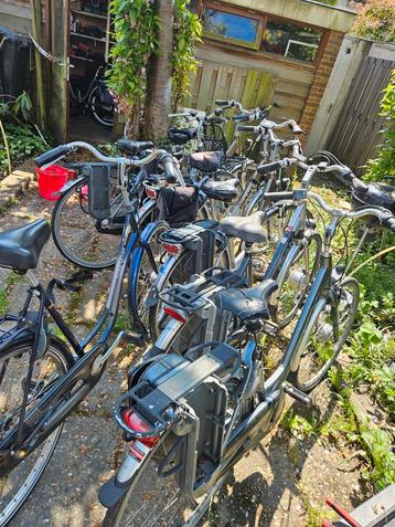 6 giant twist 26v bikes fot parts or repairs  beschikbaar voor biedingen