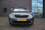 Skoda Octavia Combi 1.0 TSI Greentech Style Business Automaa, Gebruikt, Origineel Nederlands, 630 kg, Zilver of Grijs