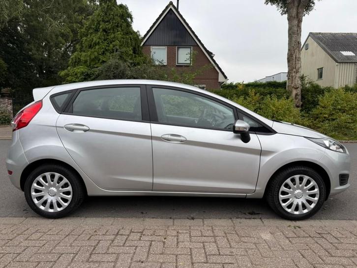Ford FIESTA 1.0 Style*airco*trekhaak*NAP*, Auto's, Ford, Bedrijf, Fiësta, ABS, Airbags, Airconditioning, Bluetooth, Cruise Control