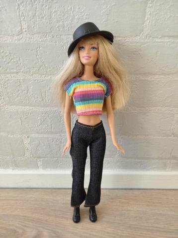 Barbie kleertjes set 41: in 2 kleuren beschikbaar voor biedingen