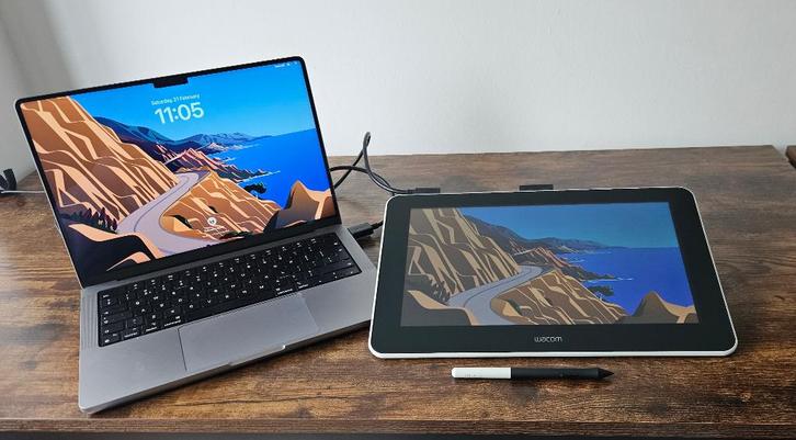 Wacom One 13 Pen Display, Computers en Software, Tekentablets, Zo goed als nieuw, Bedraad, Ophalen