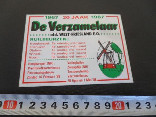 sticker De Verzamelaar afd. West-Friesland 20 jaar 1967-1987, Verzamelen, Stickers, Zo goed als nieuw, Bedrijf of Vereniging, Ophalen