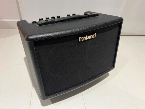 Roland AC33 acoustische versterker, Muziek en Instrumenten, Versterkers | Bas en Gitaar, Zo goed als nieuw, Minder dan 50 watt