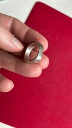 Zware 835 zilver gekeurde ring 18 mm, Sieraden, Tassen en Uiterlijk, 18 tot 19, Gebruikt, Ophalen of Verzenden, Dame of Heer