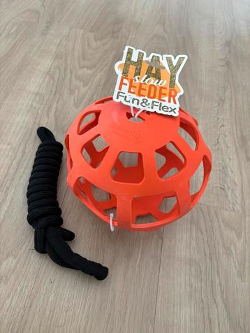 Fun & Flex Hay slow feeder beschikbaar voor biedingen
