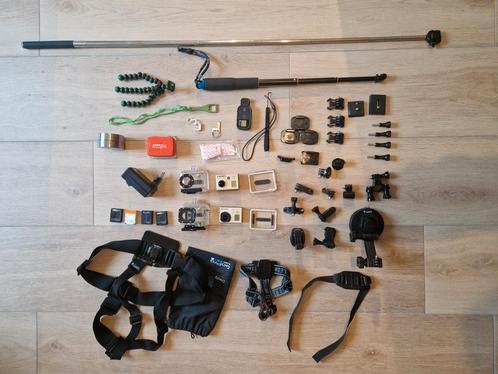 GoPro set met twee GoPro's en heel veel accessoires, Audio, Tv en Foto, Actiecamera's, Gebruikt, GoPro, Ophalen of Verzenden