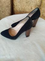 Pumps zgn 37 seude nu 45 euro van 165 peter kaiser, Ophalen of Verzenden, Zo goed als nieuw
