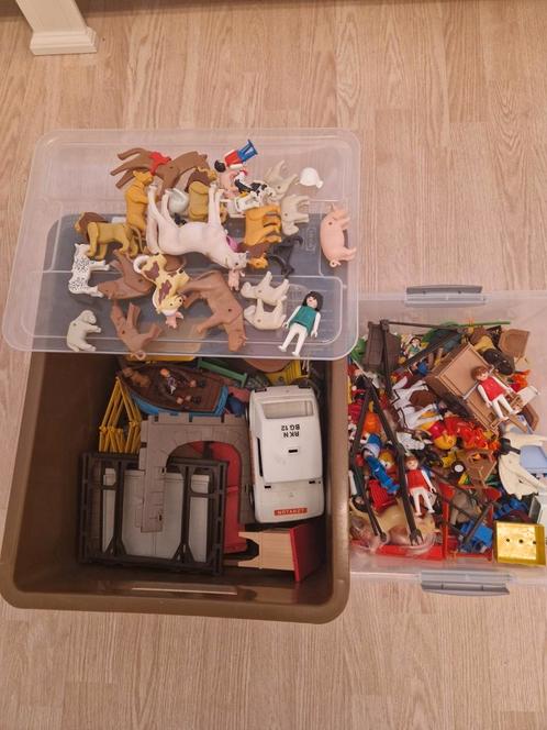 playmobil, met oa een circus, boerderij dieren poppetjes, Kinderen en Baby's, Speelgoed | Babyspeelgoed, Gebruikt, Overige typen