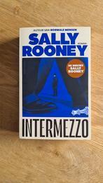 Sally Rooney - Intermezzo (NL), Boeken, Literatuur, Ophalen of Verzenden, Zo goed als nieuw, Nederland, Sally Rooney