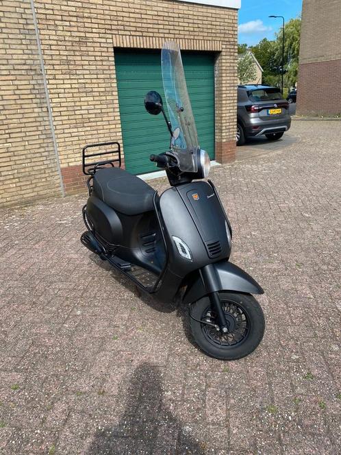 Gezocht loop of sloop scooters brom bied maar aan !!!, Fietsen en Brommers, Brommeronderdelen | Scooters, Ophalen of Verzenden