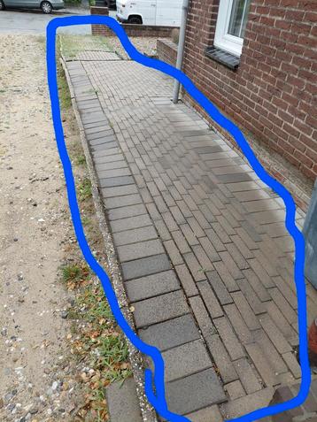 Gratis klinkers  beschikbaar voor biedingen