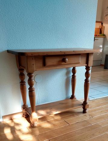 Grenen Sidetable  beschikbaar voor biedingen