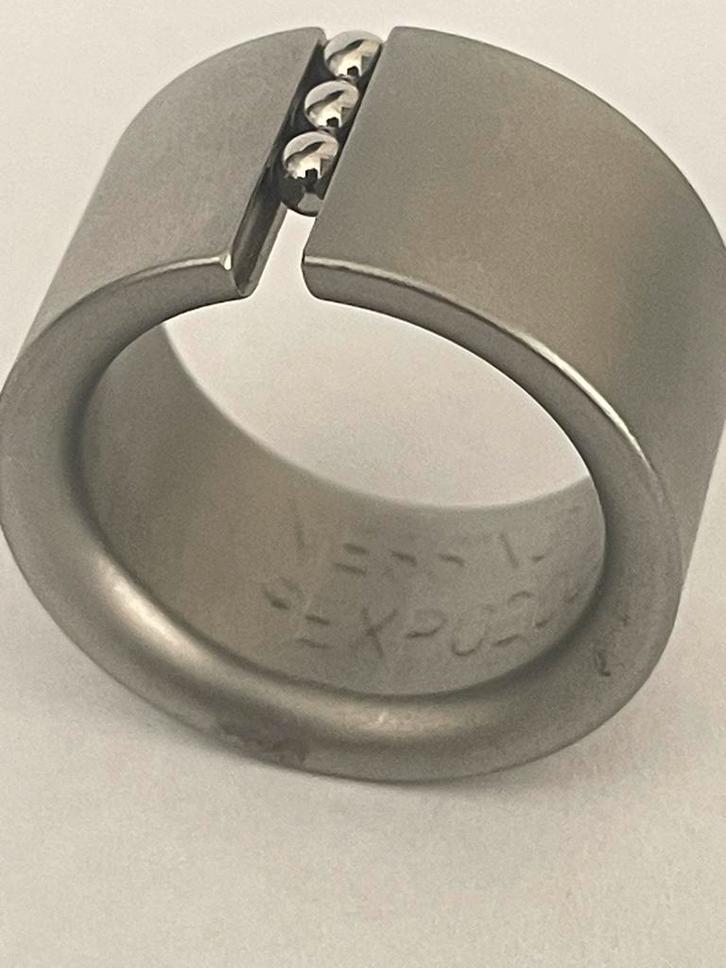 Niessing Abakus Stalen Ring - Maat 50, Sieraden, Tassen en Uiterlijk, Ringen, Nieuw, Dame of Heer, Kleiner dan 17, Zilver, IJzer of Staal