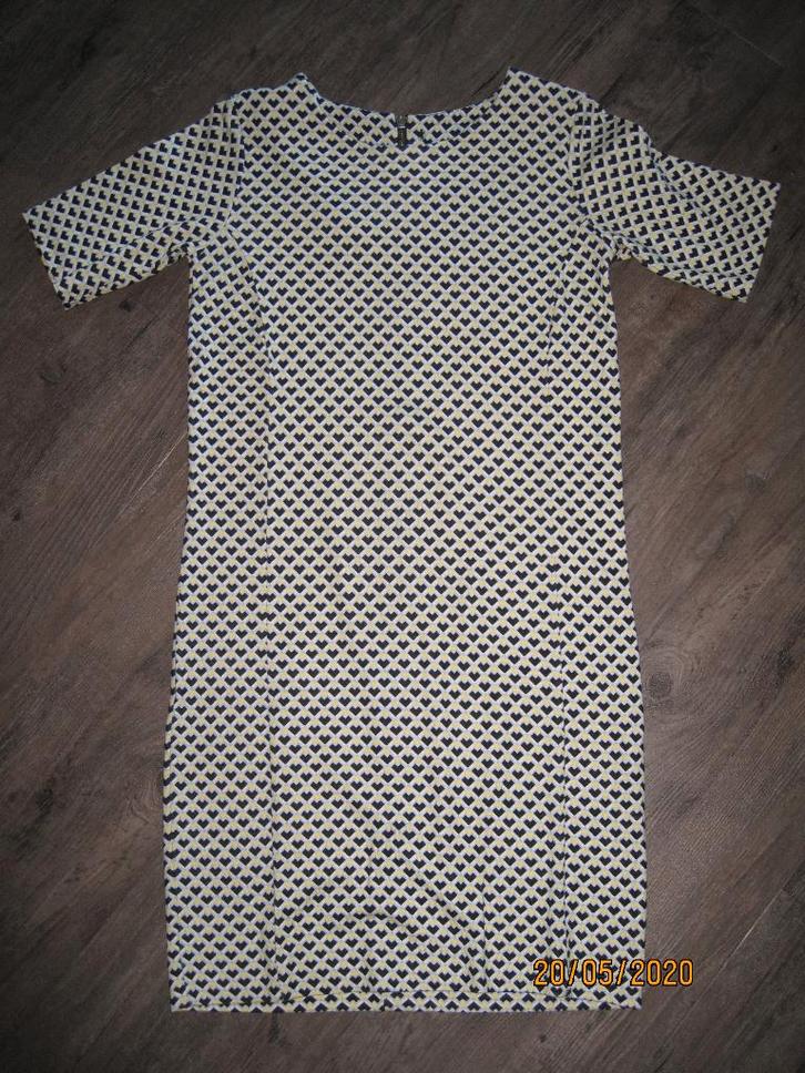 WE jurk met all over print maat S, Kleding | Dames, Jurken, Gedragen, Maat 36 (S), Beige, Boven de knie, Ophalen of Verzenden