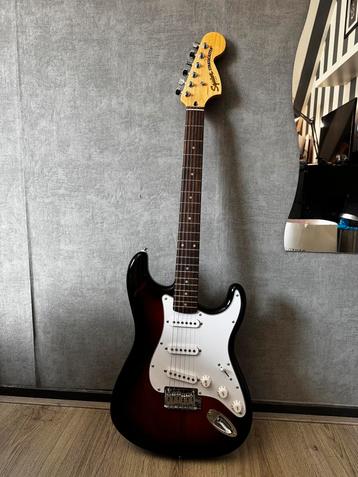 Fender Squier Stratocaster Electric Guitar beschikbaar voor biedingen